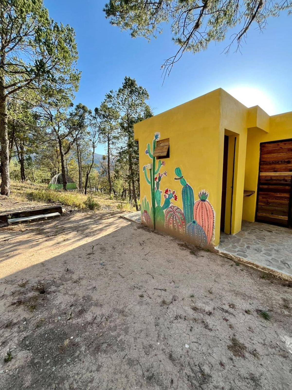 Camping En La Sierra De Arteaga Los Lirios Kültér fotó